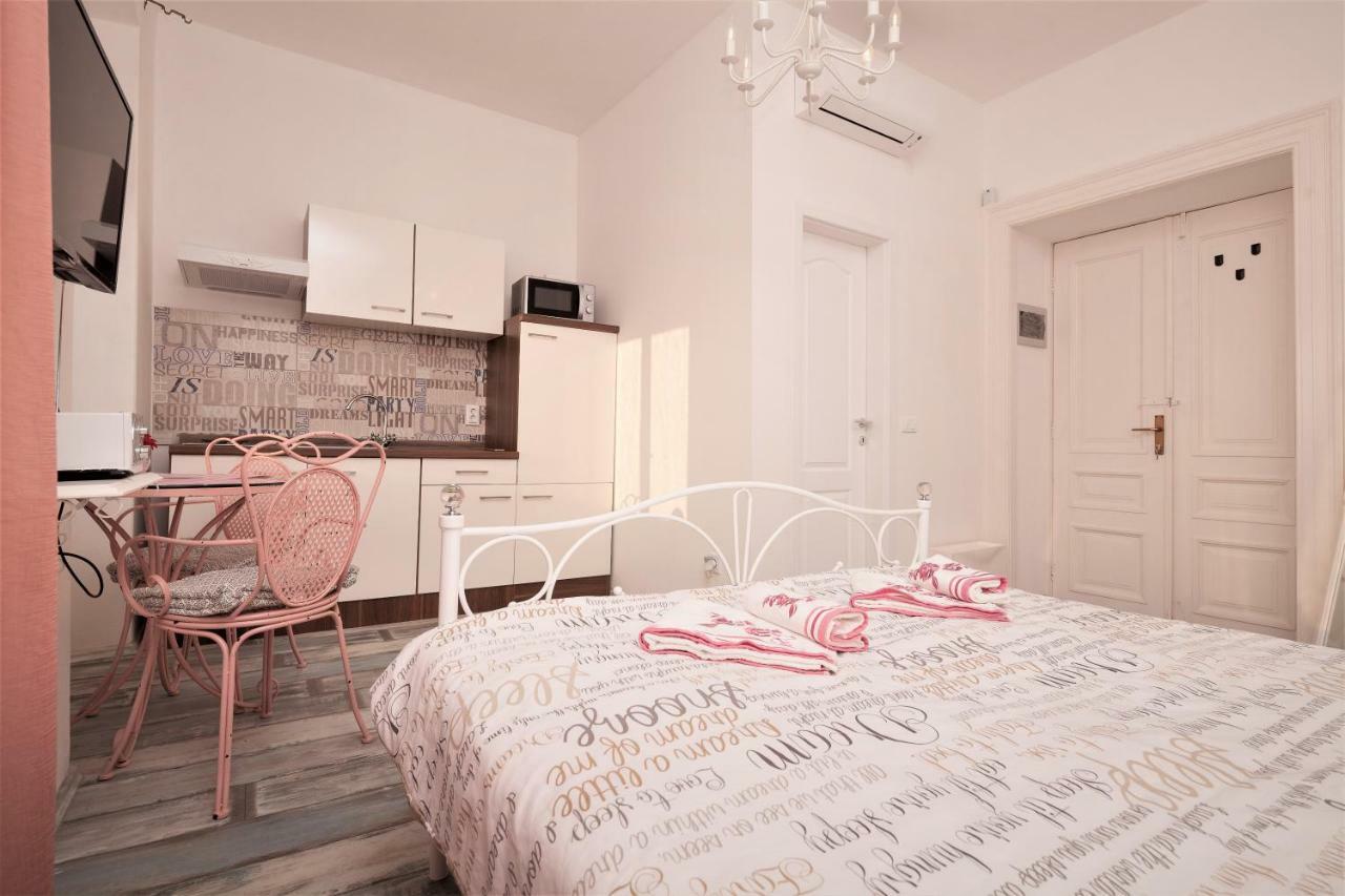 Main Square Apartments With Sea View Πούλα Εξωτερικό φωτογραφία